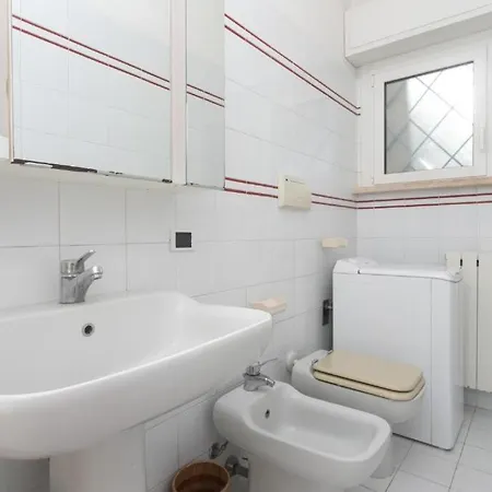 N114 - Numana, Trilocale Con Vista Mare